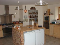 cuisine de la chambre d'hôtes La Perrière - chambres d'hôtes du Bugey à Chanay dans l'Ain (01)